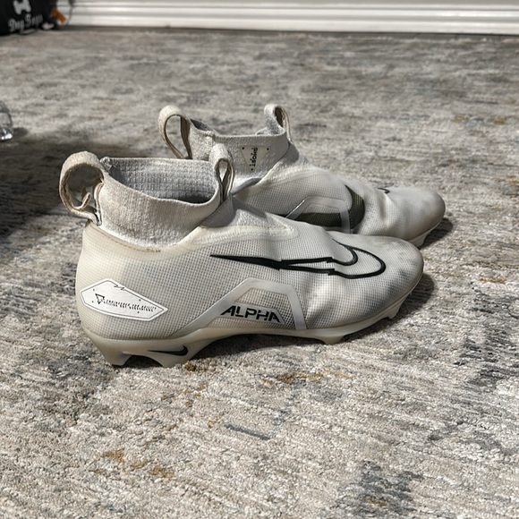 Size 11.5 men’s Nike Alpha Menace Elite 3 “White Particle Grey” - Picture 1 of 6